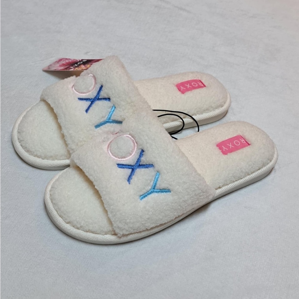 Roxy women's slippers - faux fur upper and lining - Women's size LARGE(9-10)
